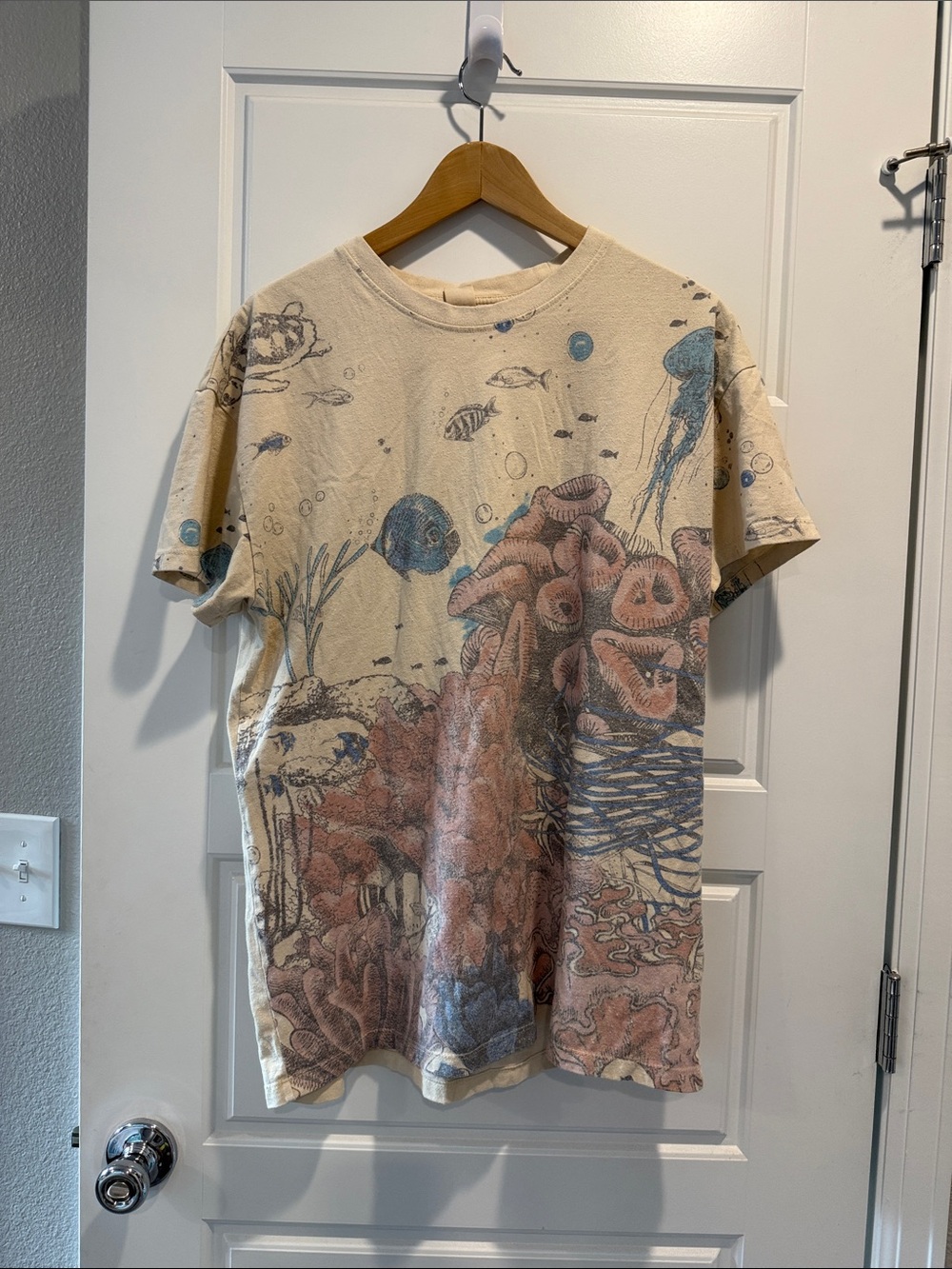 Urban Outfitters Beige Short-Sleeve Ocean Graphic Tee with Blue and Pink Accents